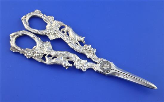 A pair of late Victorian silver grape shears, 7in.